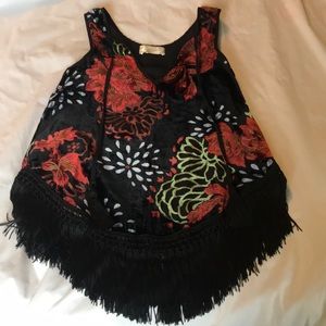 Velvet tank top with fringe